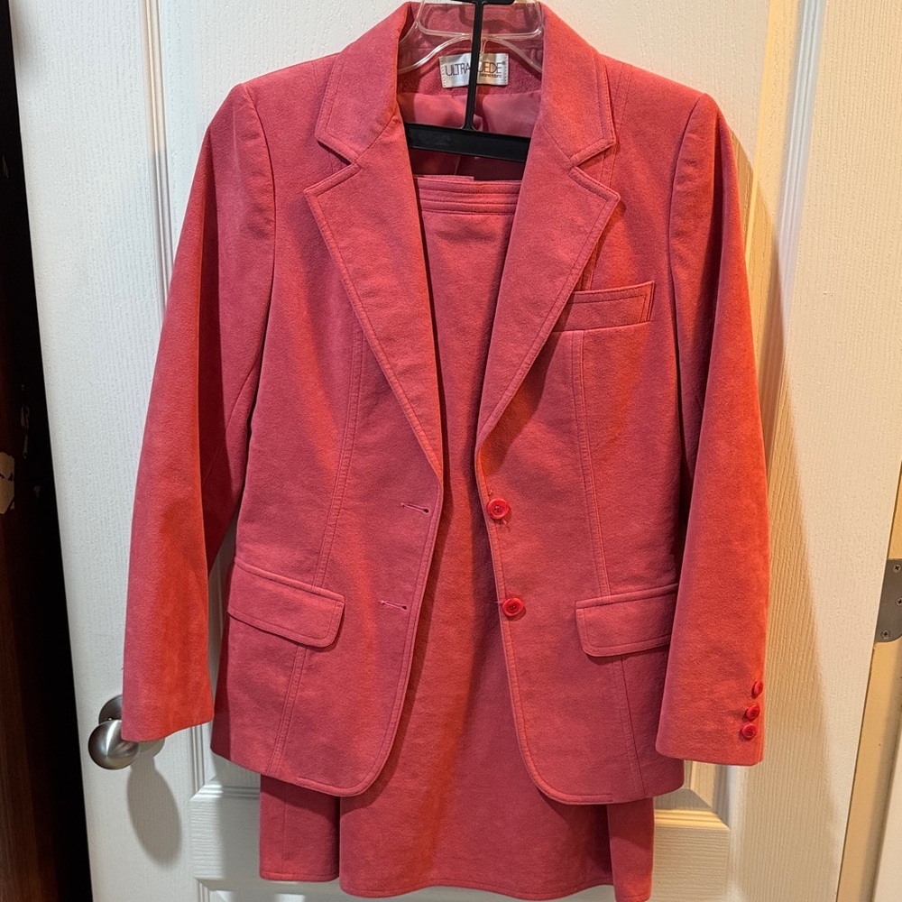 Vintage Chic Pink Suede Blazer and Skirt Set